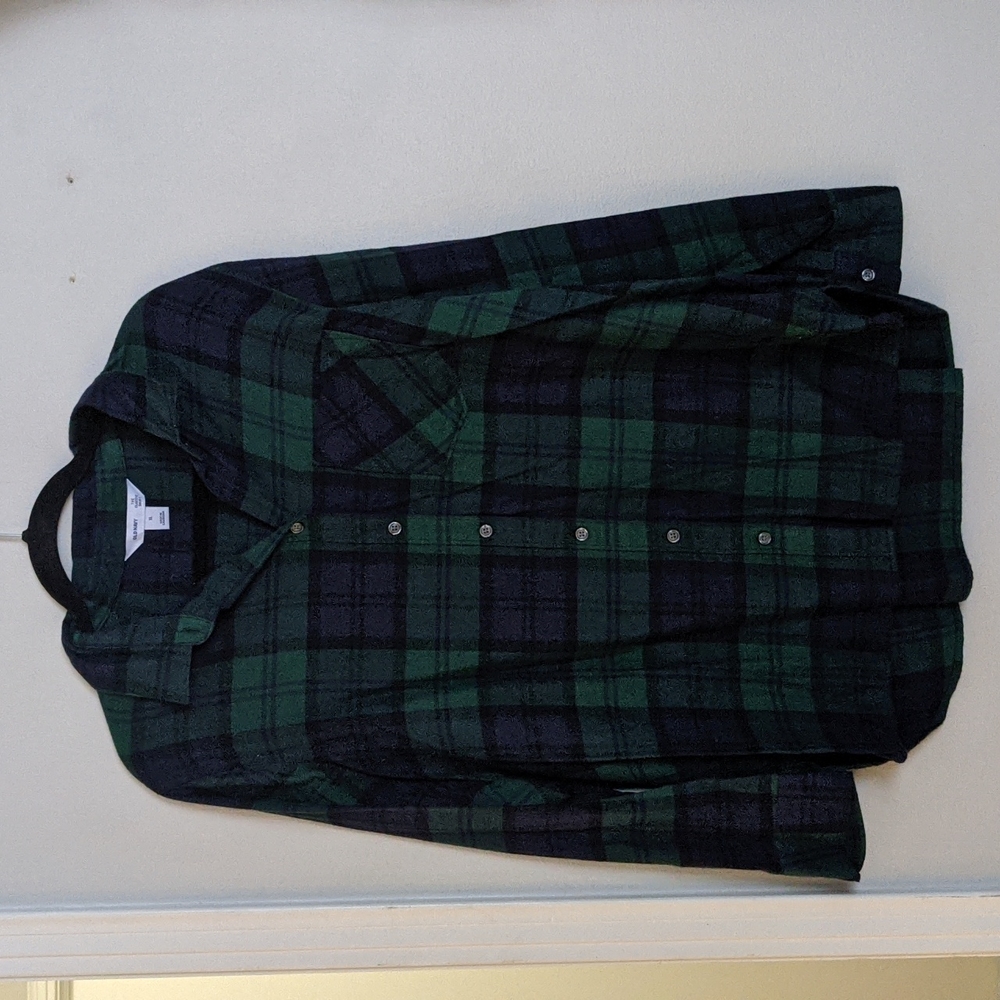 Old navy flannel blue and green size XL